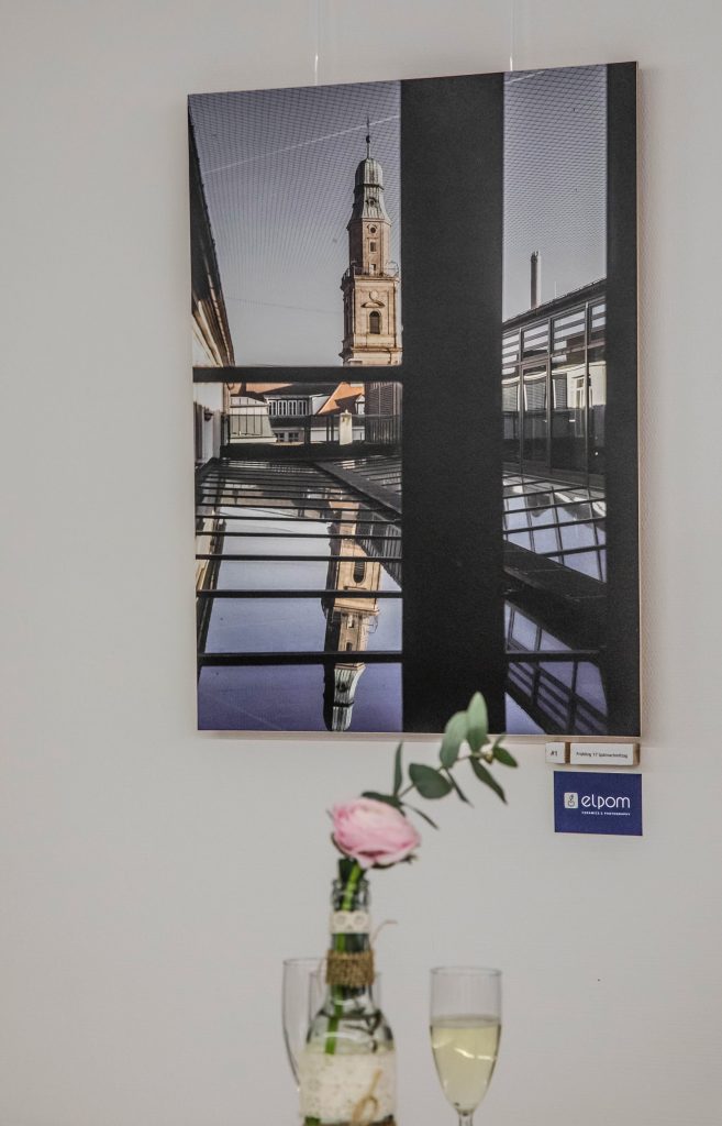 elpom photo exhibition vernissage kinderklinik auction